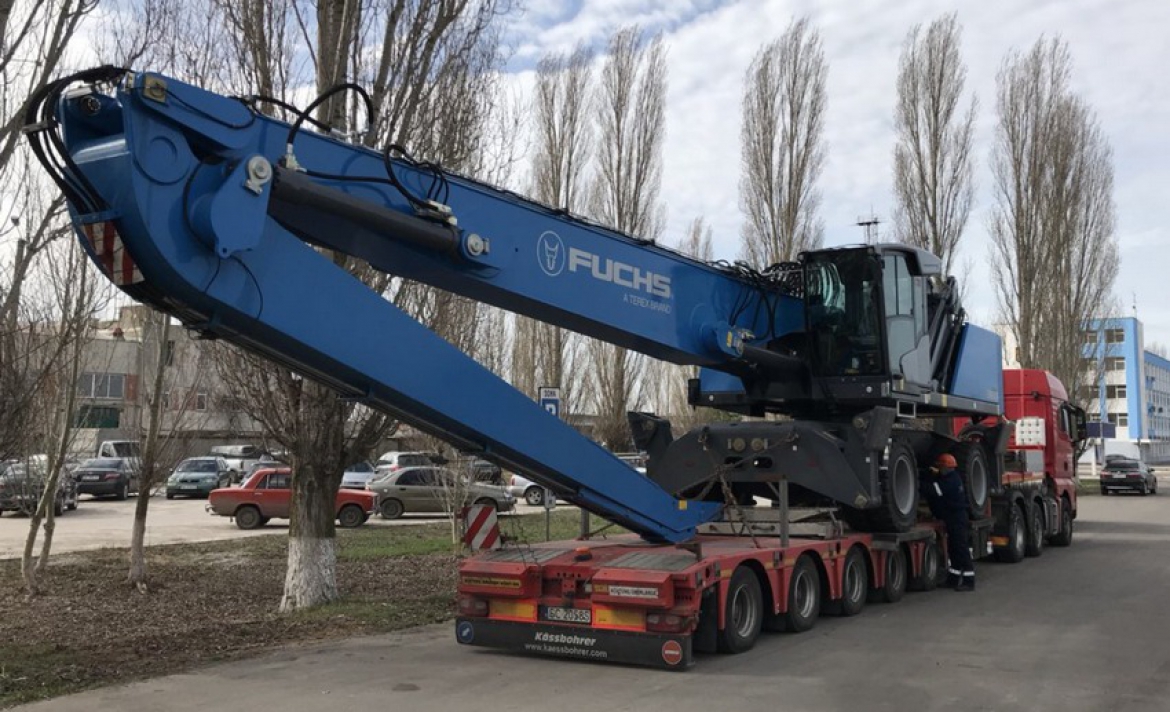 Delivery of the TEREX FUCHS МHL 360F
