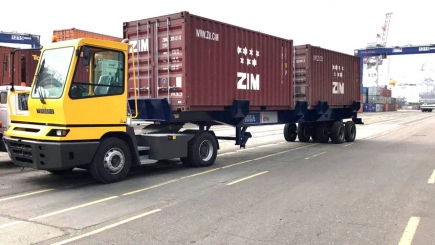 Поставка шести портовых тягачей TERBERG модели YT222 4x2